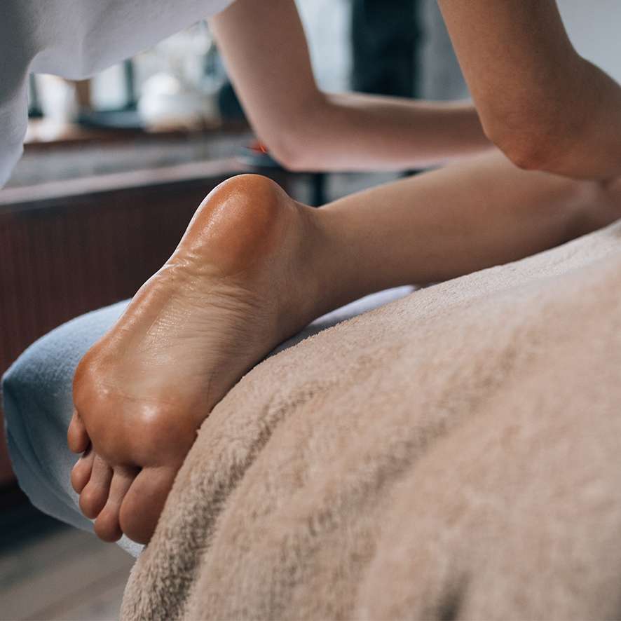 massage de légèreté des jambes